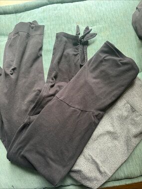 Maternity Women's Black and gray bundle Leggings